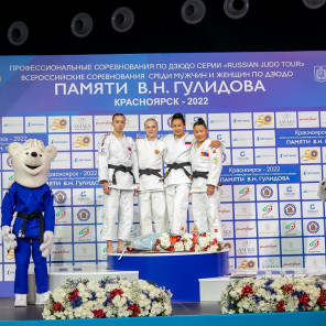 Зуева - победительница турнира Гулидова - 14