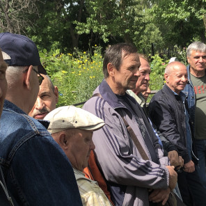 Памятник Янчику - 3