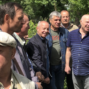 Памятник Янчику - 4