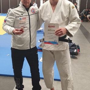 Артемьев-Востриков