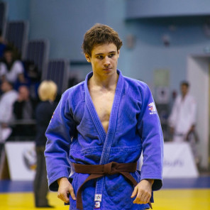 Денис Коротаев