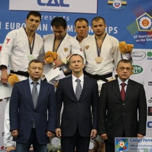 Кирилл Денисов из Трёхгорного - чемпион Европы-2013 по дзюдо