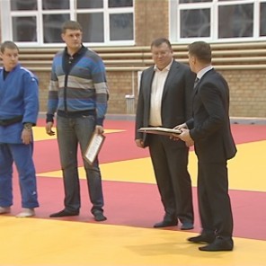 Награда за вклад в развитие дзюдо-11