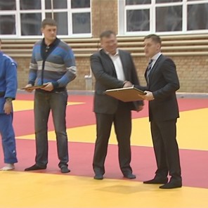 Награда за вклад в развитие дзюдо-13