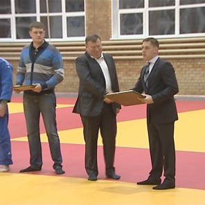 Награда за вклад в развитие дзюдо-14