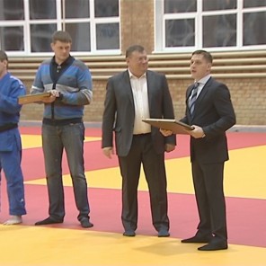 Награда за вклад в развитие дзюдо-16