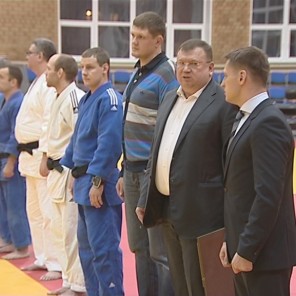 Награда за вклад в развитие дзюдо-35