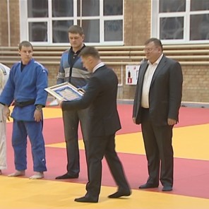 Награда за вклад в развитие дзюдо-6