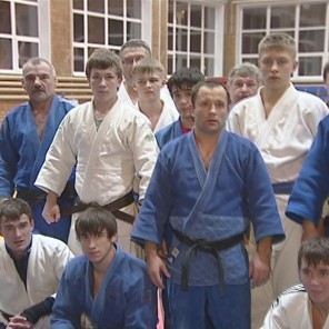 Награда за вклад в развитие дзюдо-65