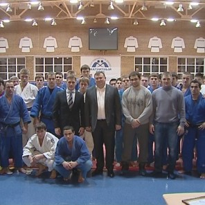 Награда за вклад в развитие дзюдо-69