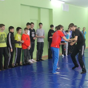 Челябинские дзюдоисты рассказали школьникам о вреде наркотиков и курительных смесей, фото Веры Сухиной-19