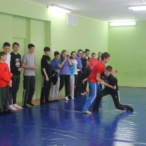 Челябинские дзюдоисты рассказали школьникам о вреде наркотиков и курительных смесей, фото Веры Сухиной-21