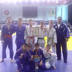 Юные дзюдоисты из Челябинска заняли второе место в традиционном командном турнире памяти Фариды Гориновой в Тюмени-4