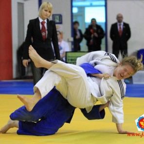 Валерия Давыдкина из Магнитогорска - 3-я на первенстве России до 23 лет в Тюмени-1