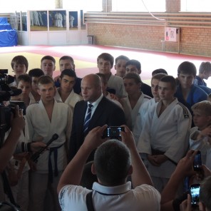 Фёдор Емельяненко в Центре олимпийской подготовки-4