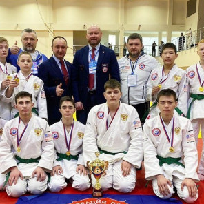 Пьедестал почета - 1